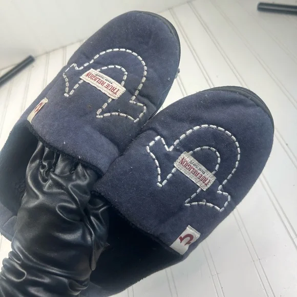 True Religion UNISEX Navy Comfort Slip-On Slippers Size 9-10 - Picture 9 of 10